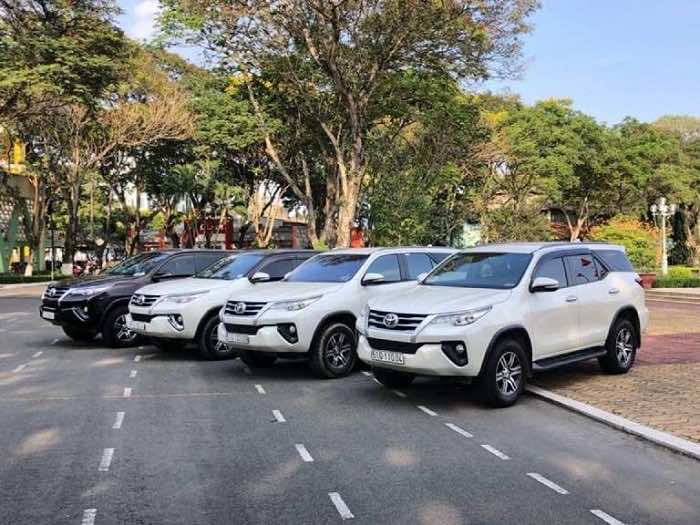 thuê xe 7 chỗ tự lái đà lạt