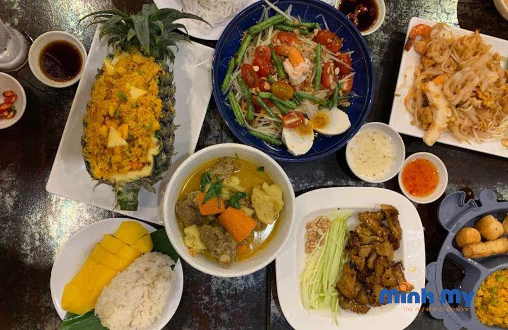 List 20+ quán ăn trưa Đà Lạt mà "thổ địa" không phải ai cũng biết