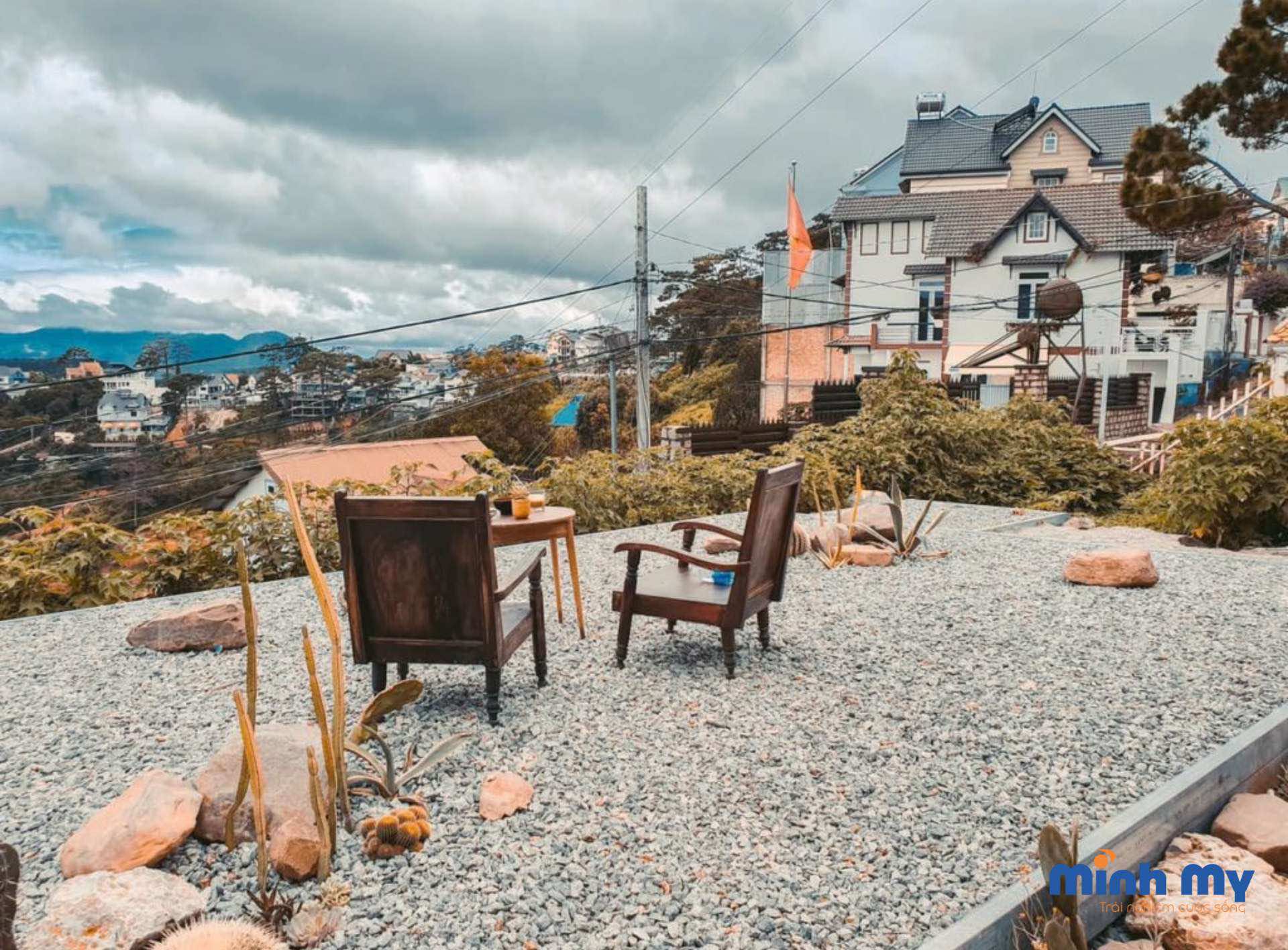 Review quán cafe Mây Lang Thang Đà Lạt - Đêm nhạc trên mây