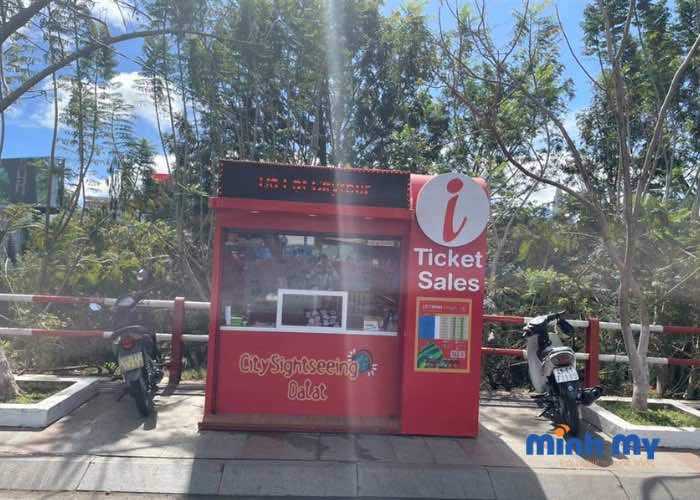 Vòng quanh thành phố bằng xe bus 2 tầng Đà Lạt