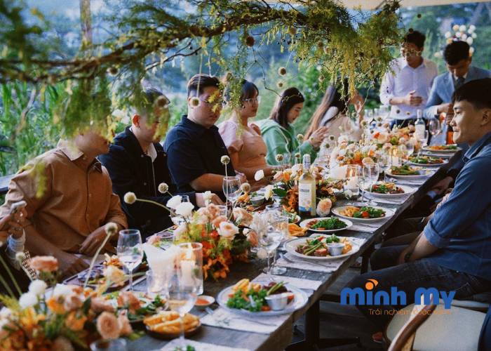 Đến In The Forest Đà Lạt chill với không gian xanh mát